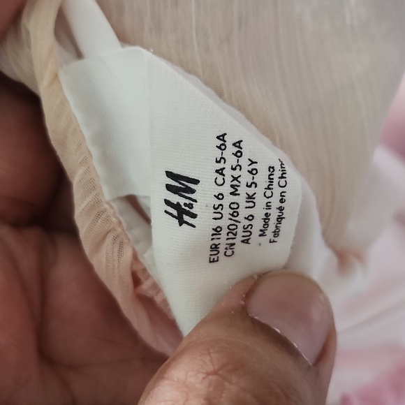 H&M Multicolor Pleated Kids Dress - Picture 2 of 2